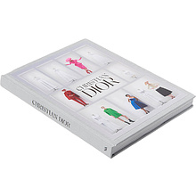 Книга на английском языке "Christian Dior", Oriole Cullen, Connie Karol Burks
