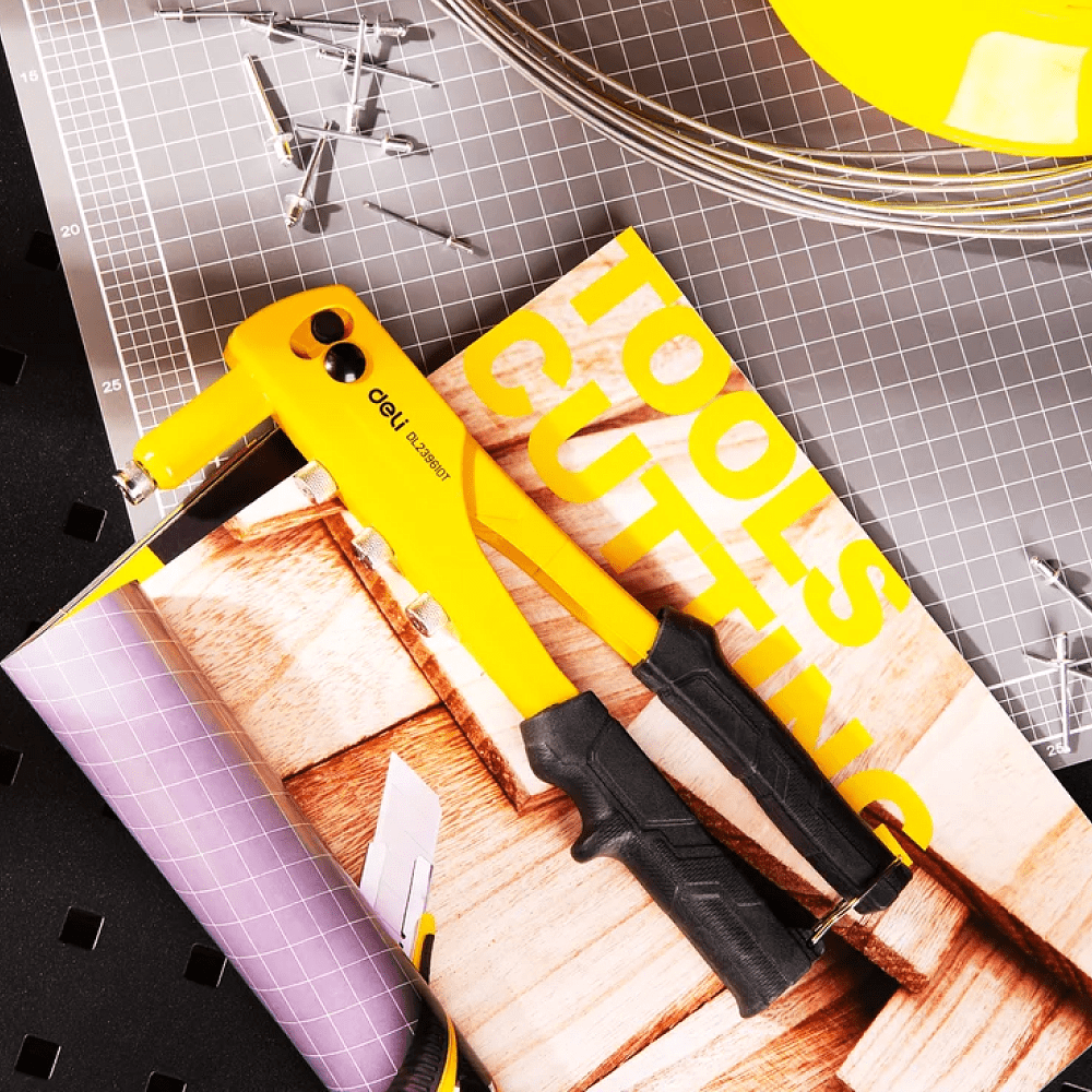 Заклепочник одноручный Deli YS EDL236910T, 270 см, 2.4-4.8 мм, заклепки в комплекте - 3