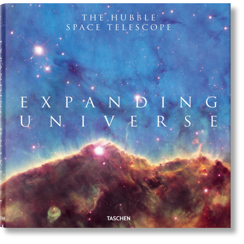 Книга на английском языке "Expanding Universe. The Hubble Space Telescope"